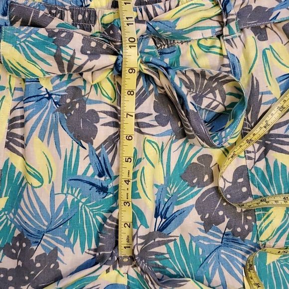 Land's End linen tropical print mid rise capris, 18W - Picture 6 of 11